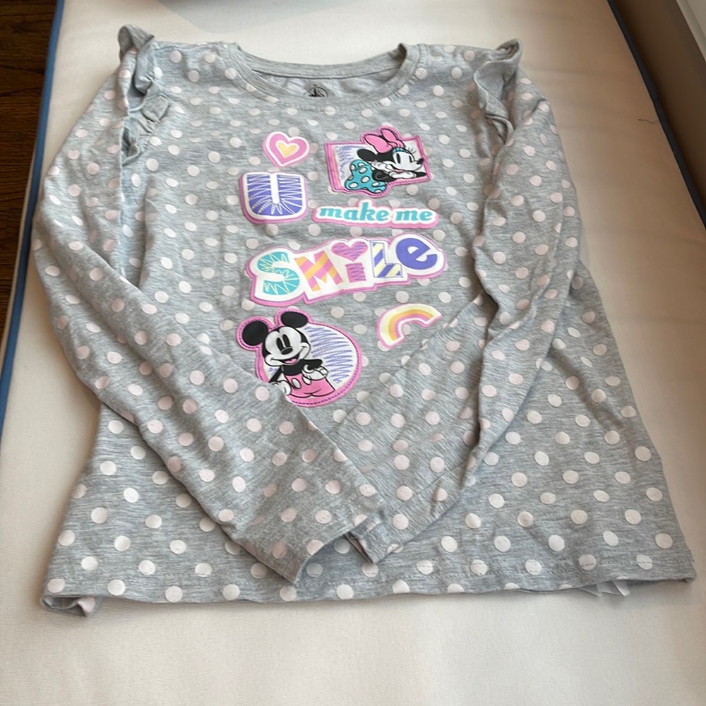 Great condition Disney girls long sleeved t shirt size 10/12